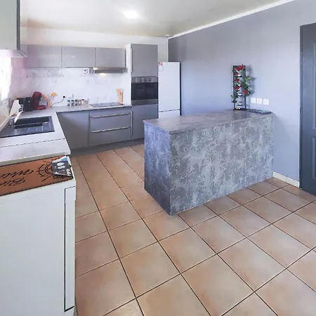 Lovely In With Wifi Holiday home *